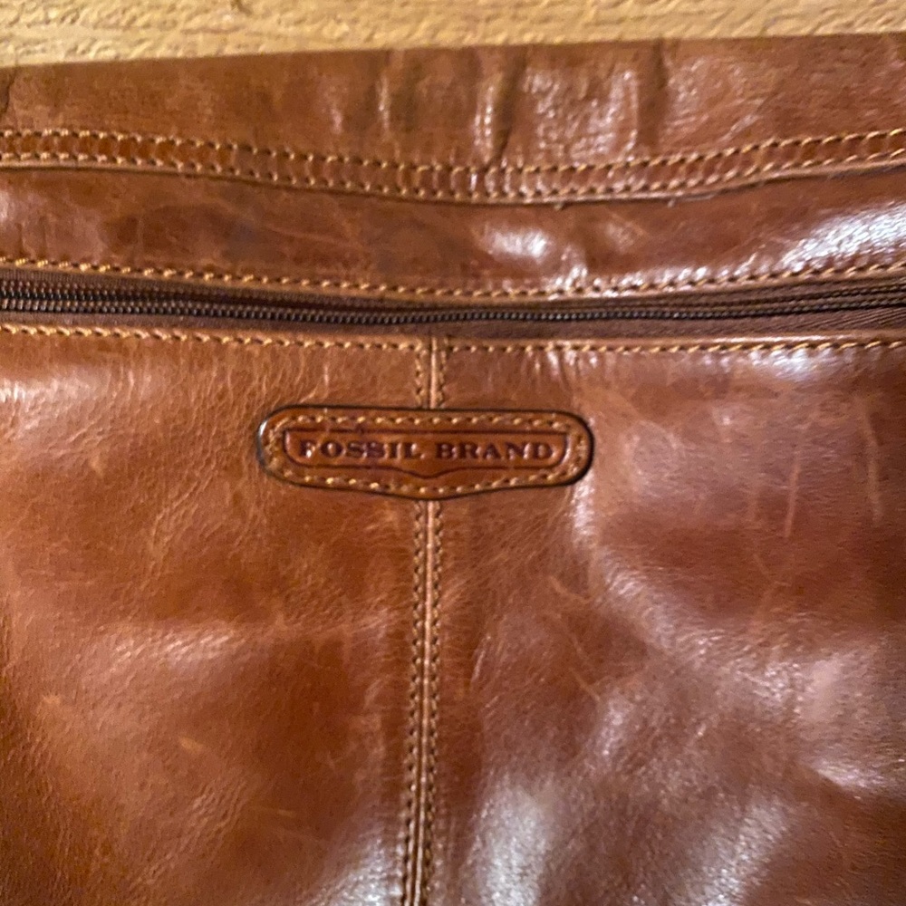 Messenger fossil leather bag